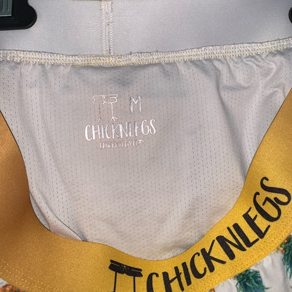 ChicknLegs 1.5” split shorts - Picture 3 of 4